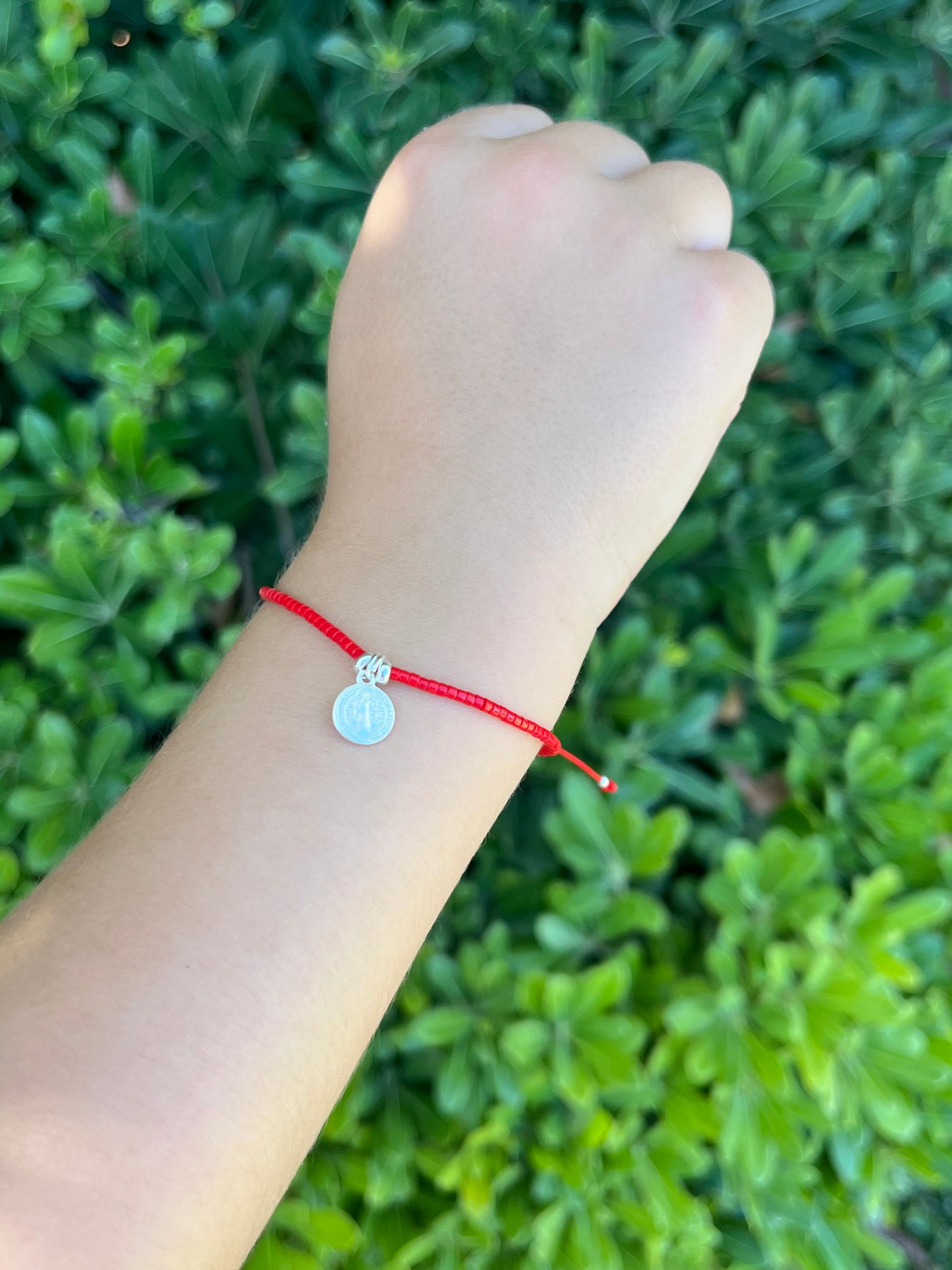 Pulsera hilo rojo San Benito Kids