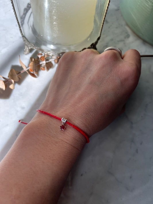 Pulsera roja con estrella circón rojo ⭐🔴