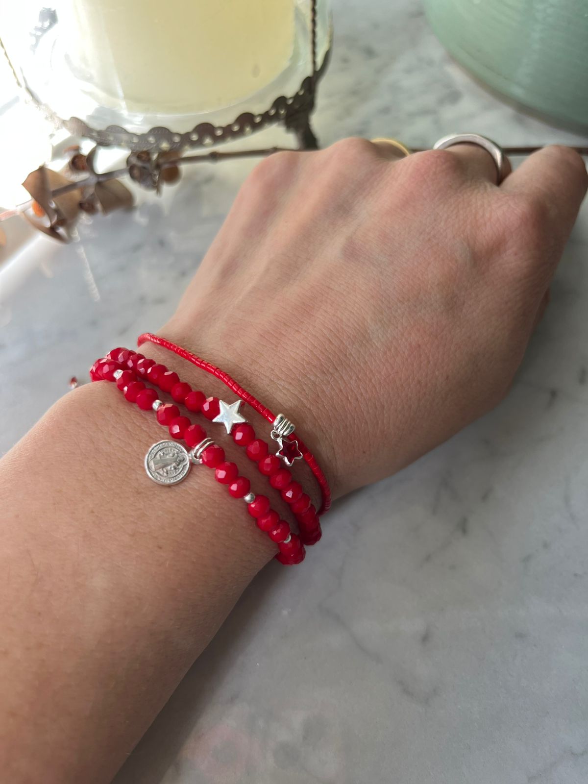 Pulsera roja con estrella en plata ⭐🔴