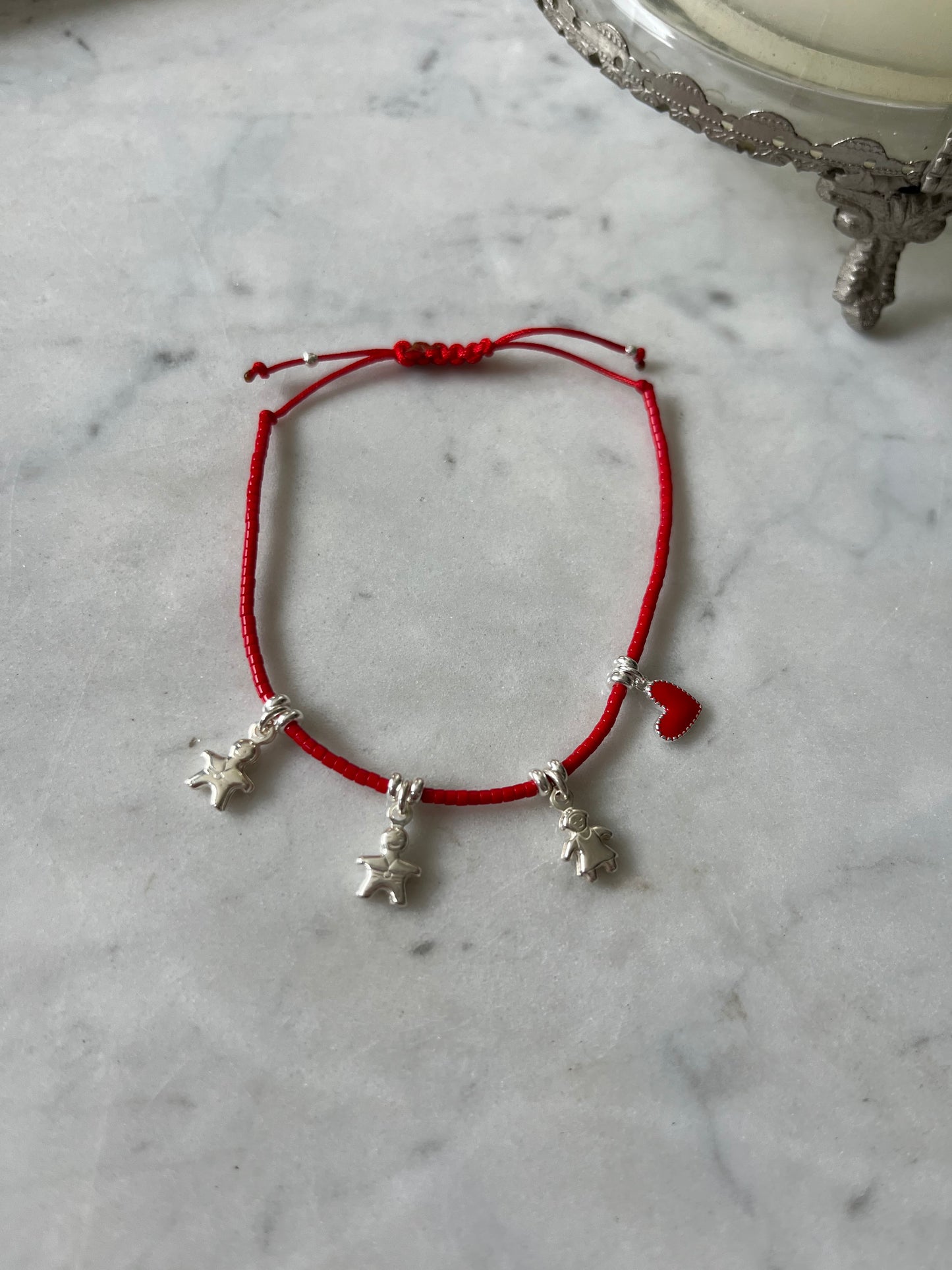Pulsera Hilo Rojo Ellos Son Mi Todo (Niña niño niña y corazón )