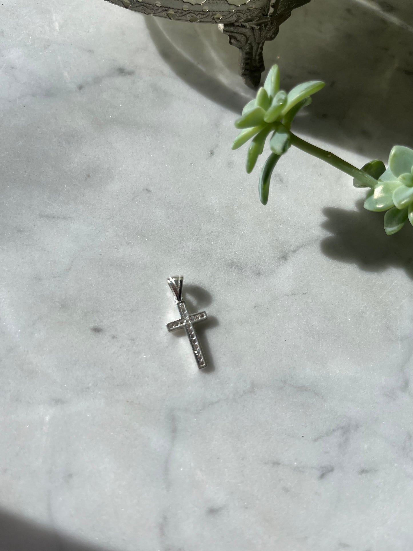 Cruz circones plata