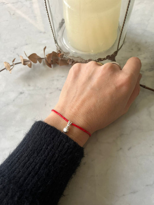 Pulsera Chinita Roja – Suerte y Protección 🍀🐞