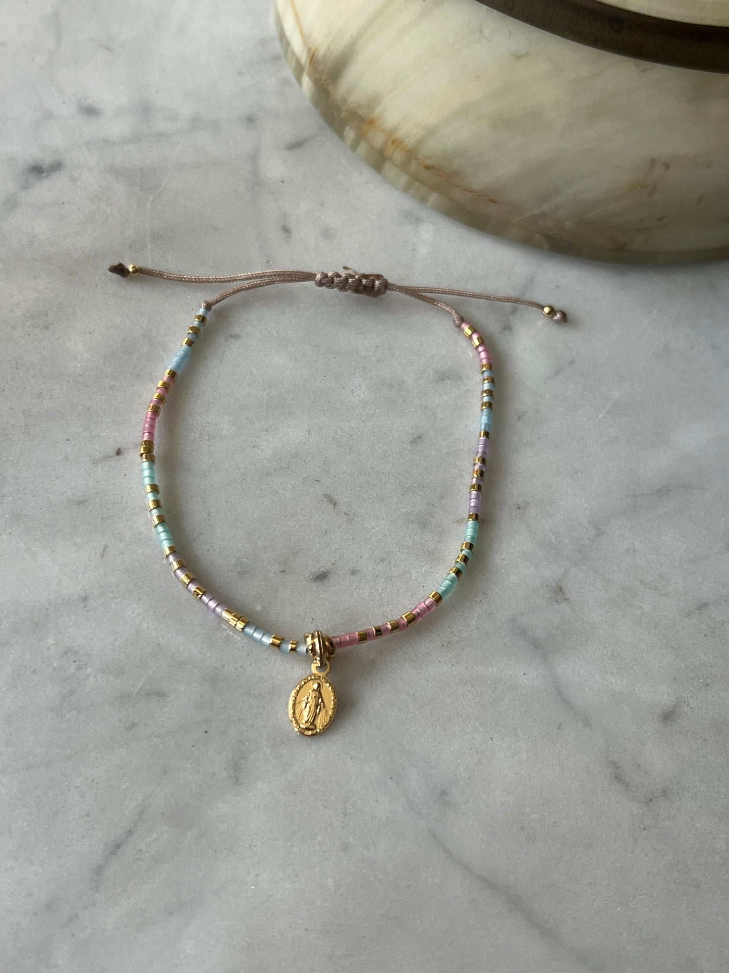 Pulsera Virgen de los Rayos Pastel