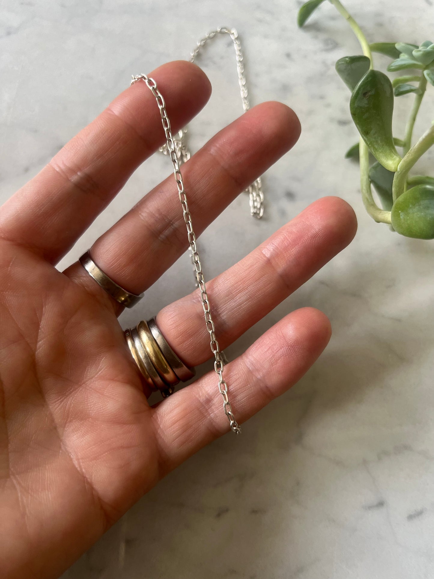 Cadena 60cm plata (sin virgen)