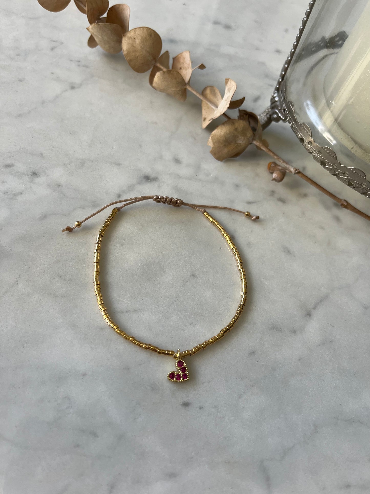 💖 Pulsera corazón rosado bañada en oro 24K