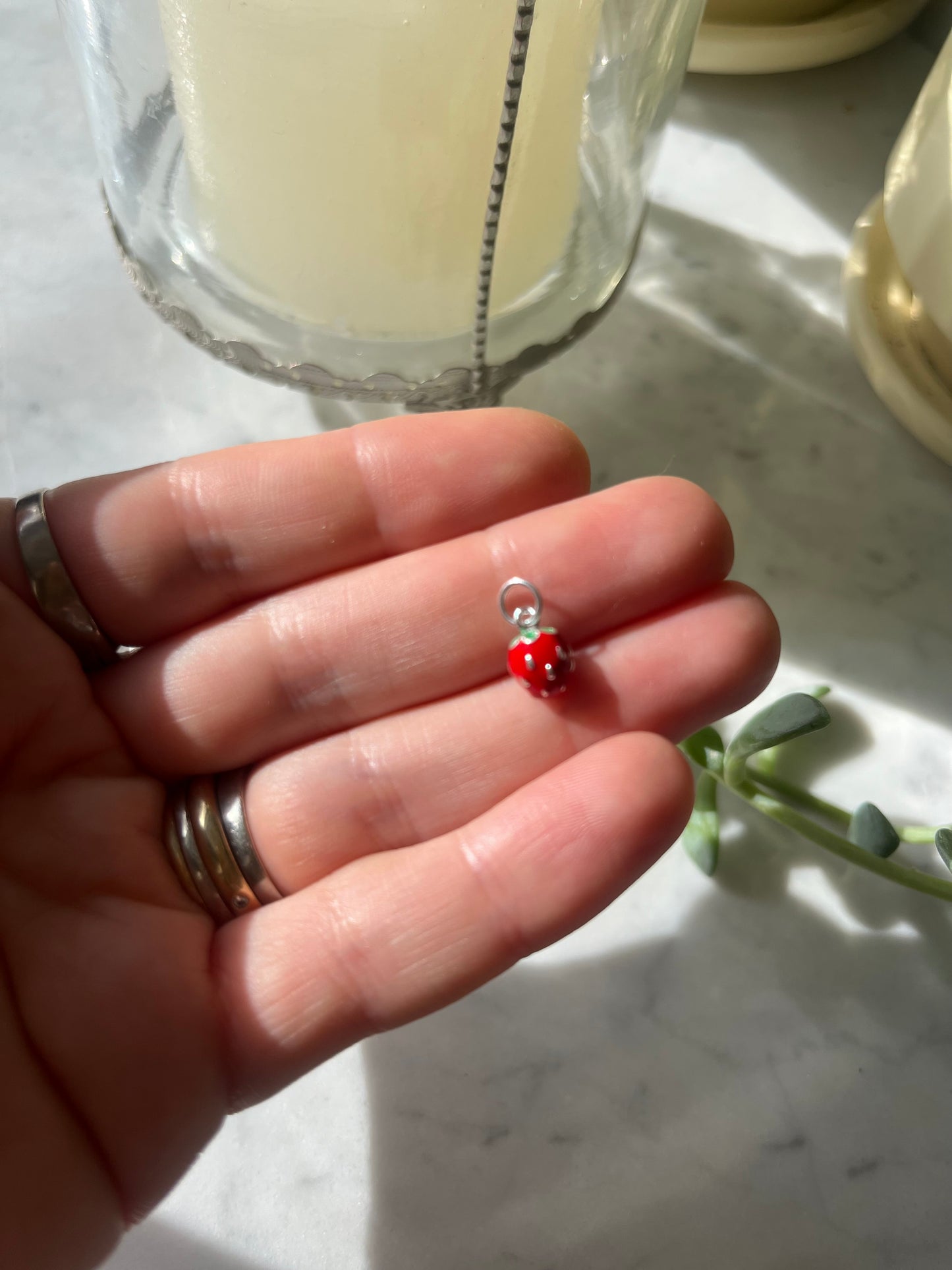 🍓 Dije Frutilla en plata 🍓