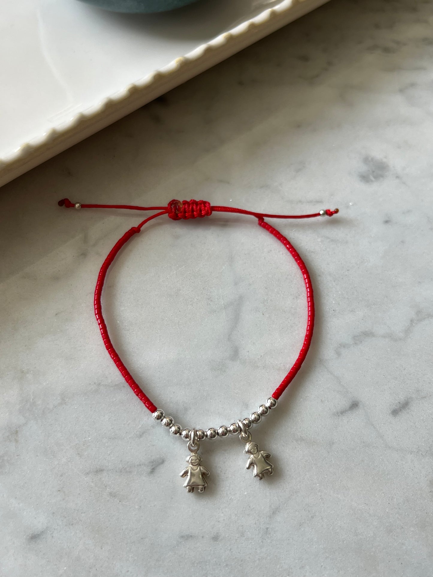 Pulsera hilo rojo Conexión Eterna Mamá e Hijas (2 niñas)