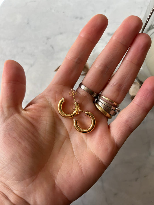 ✨ Aros Dorados Mini Bold – Baño de Oro 24K
