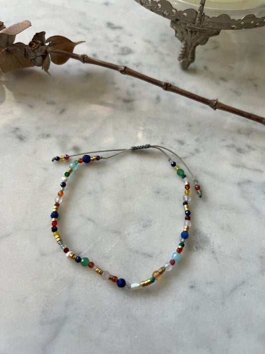 Pulsera de protección con piedras naturales y baño de oro 24K 🧿✨💎