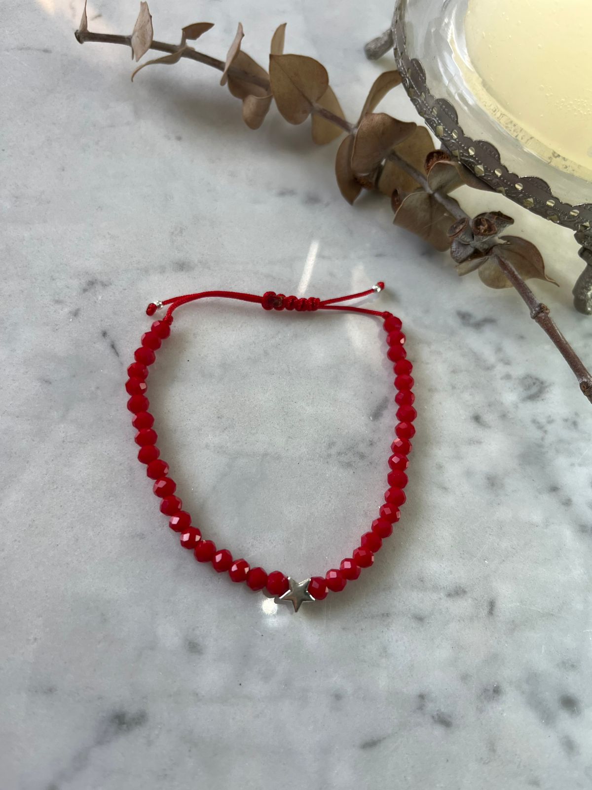 Pulsera roja con estrella en plata ⭐🔴