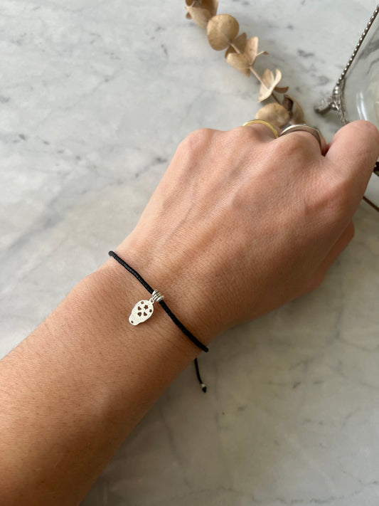 🖤 Pulsera calavera de plata en  hilo negro