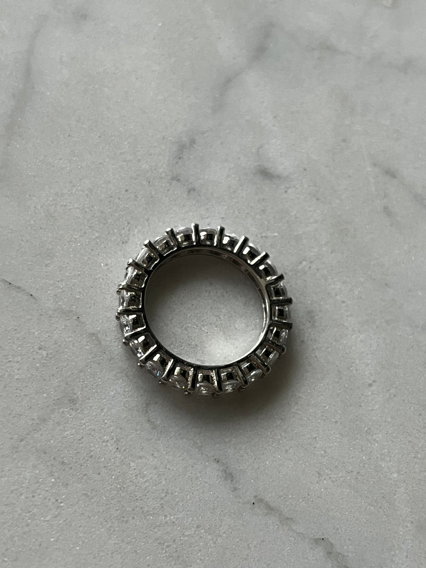 Anillo Eternidad Brillante talla 8