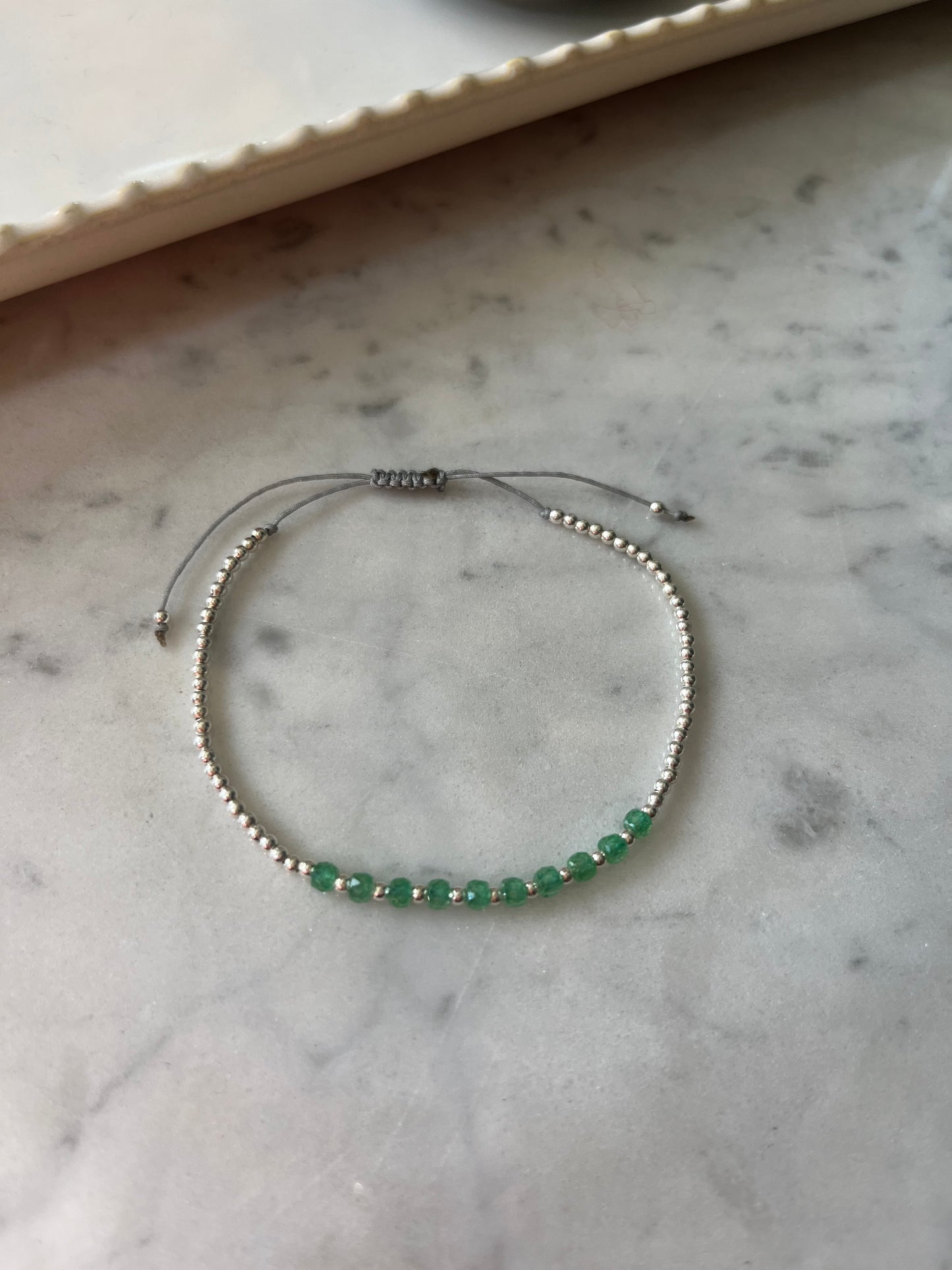 Pulsera hilo circones