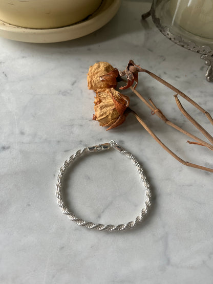 Pulsera cuerda de plata