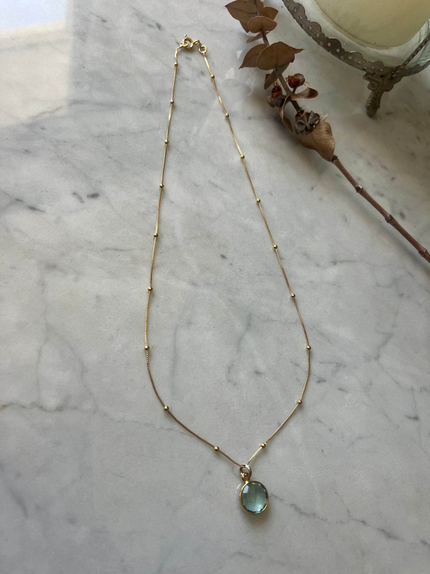 Cadena 45cm veneciana bolitas  baño oro 24k