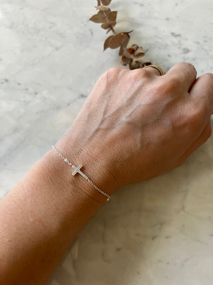 Pulsera cruces y circones