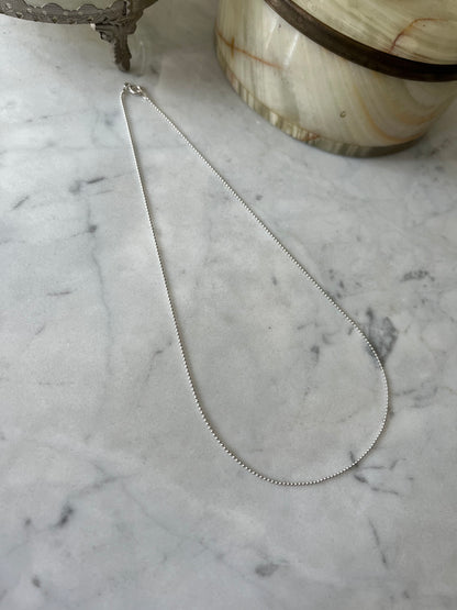 Cadena bolitas plata 45cm  bolitas plata
