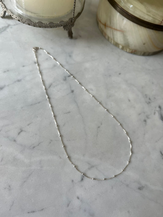 Cadena veneciana con bolitas 40cm