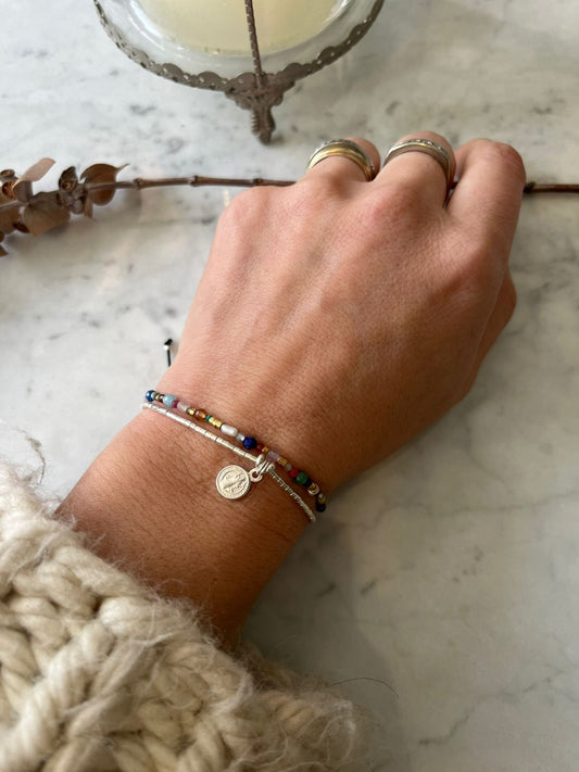 Pulsera de protección con piedras naturales y baño de oro 24K 🧿✨💎