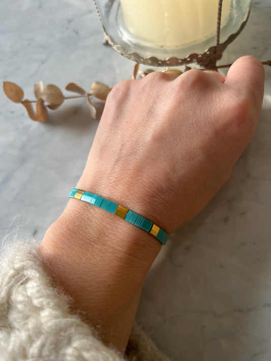 ✨ Pulsera Golden Aqua
