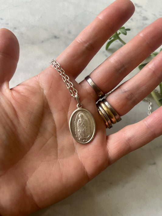 Medalla Virgen de Guadalupe en Plata 925