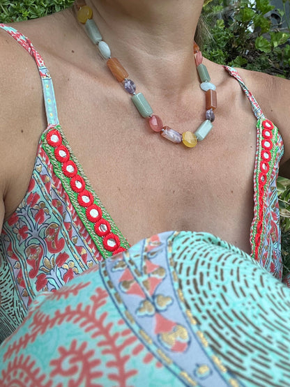 Collar piedras