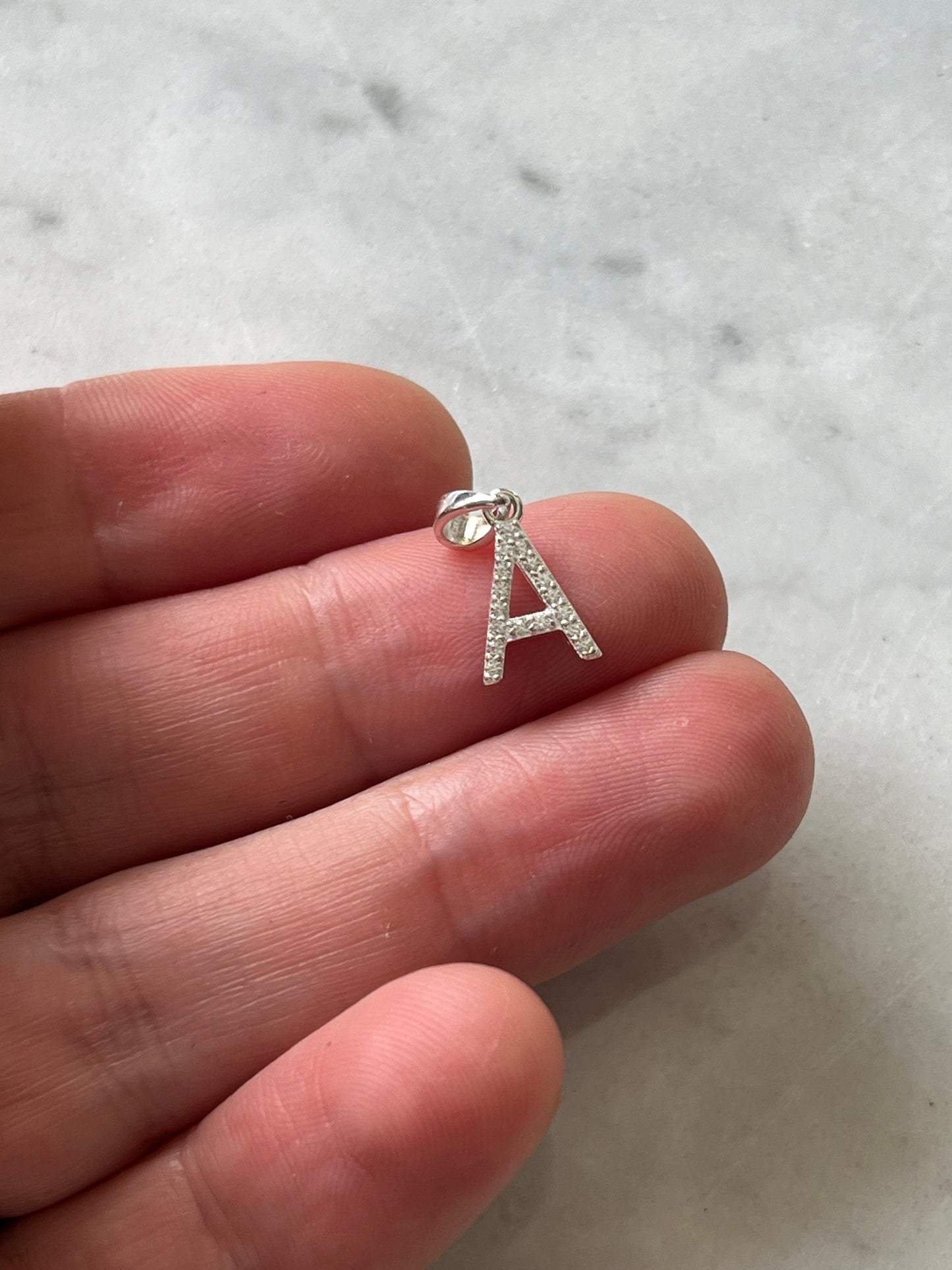 Dije de plata Letra A