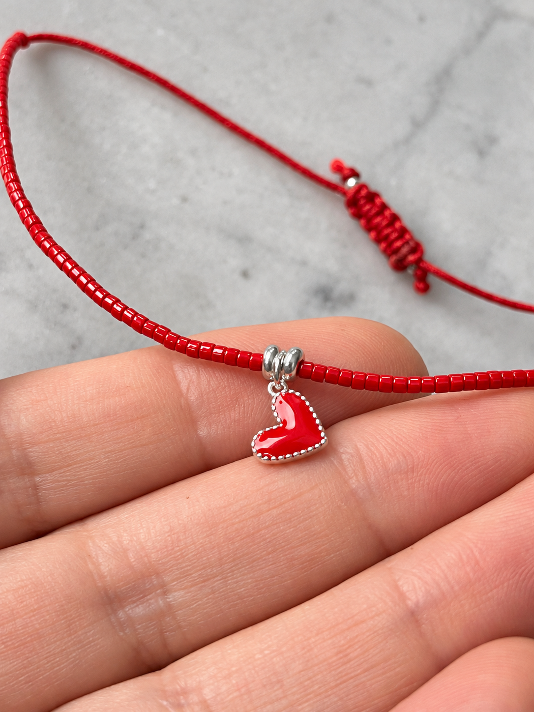 Pulsera hilo rojo Amor Propio – Ana Diseño (foto 4)