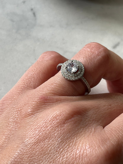 Anillo Halo Doble – Plata 925 con Circones