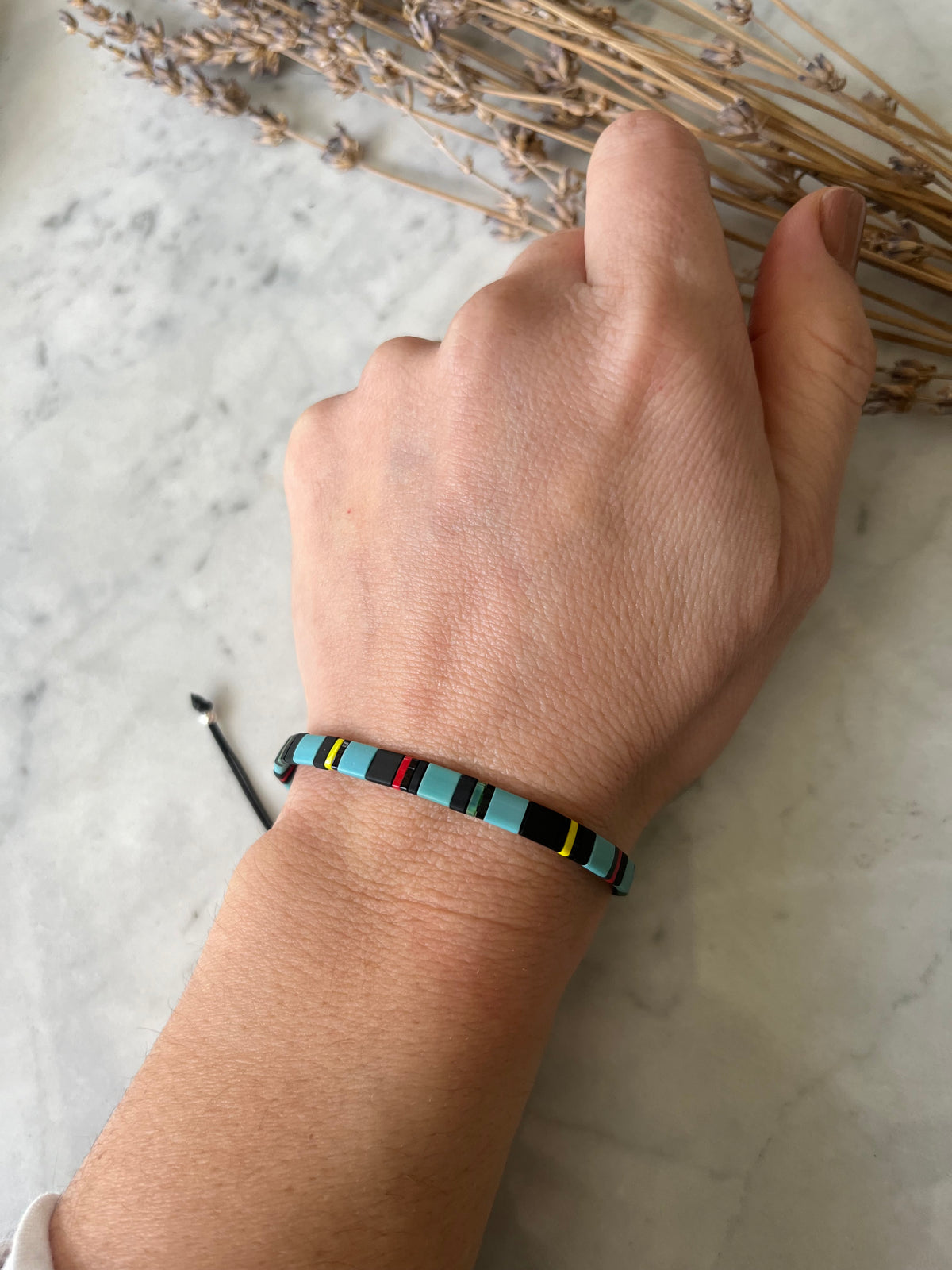Pulsera inspirada en equipo fútbol Huachipato – Ana Diseño (foto 3)