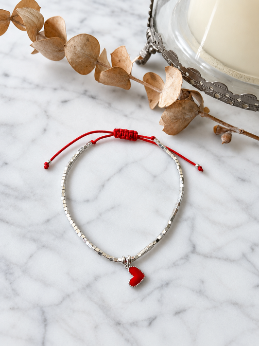 Pulsera hilo rojo | Amor cubo
