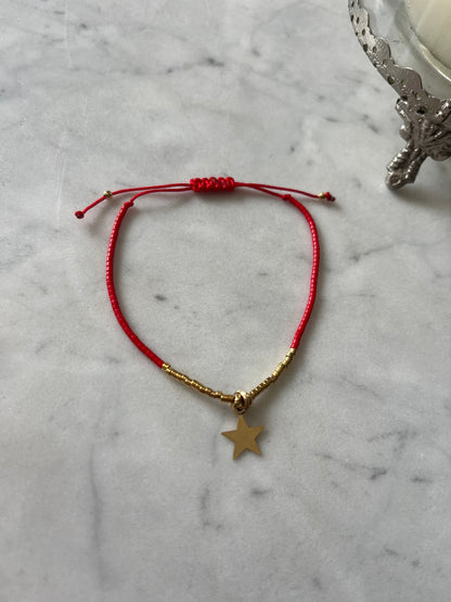 🌟 Pulsera Estrella Dorada – Protección y  Brillo Interior 🌟