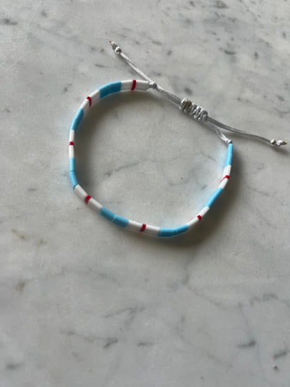 Pulsera inspirada en la Universidad Católica – Franja Eterna – Ana Diseño (foto 4)