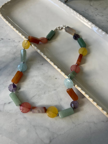 Collar piedras