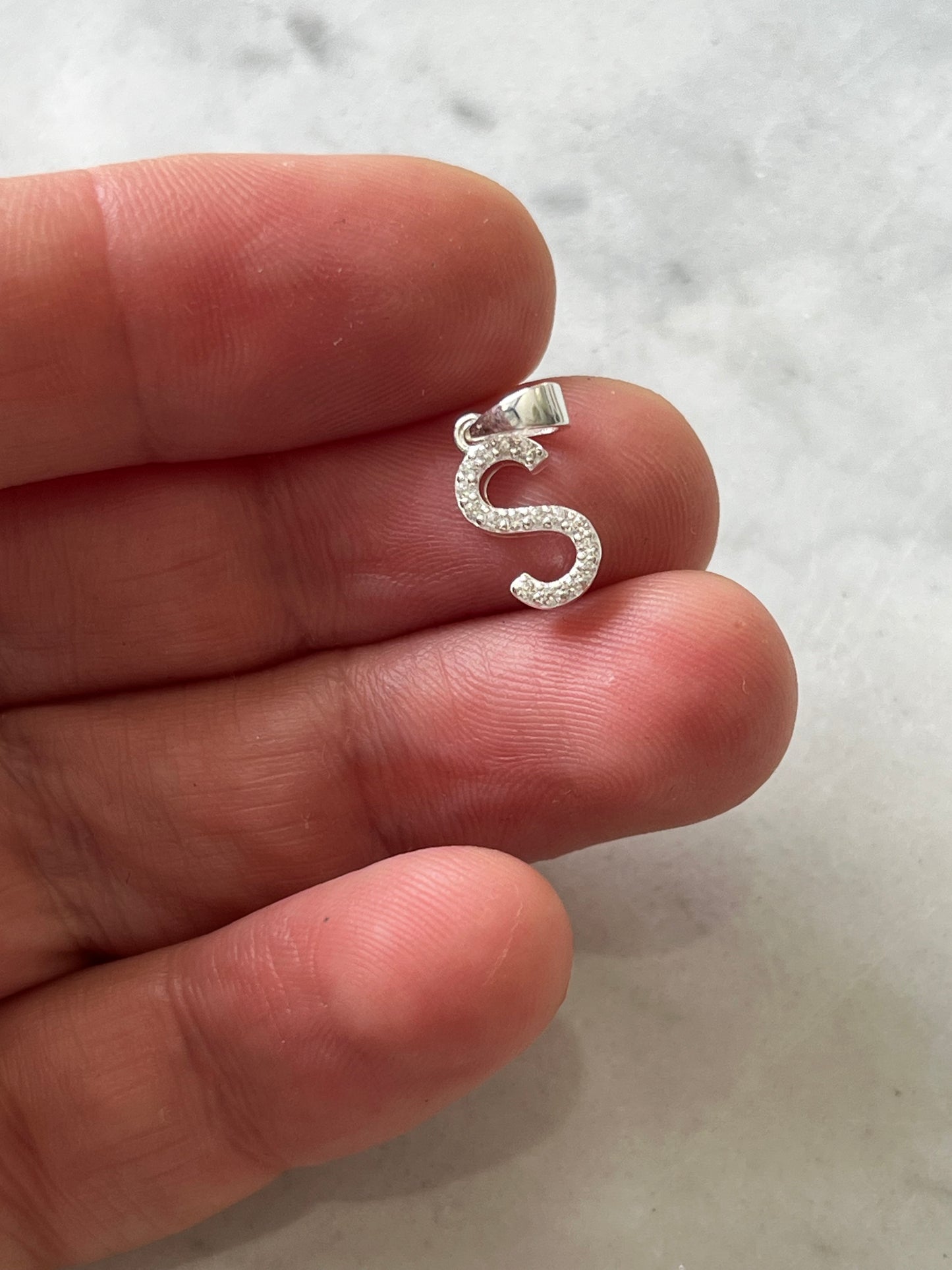 Dije de Plata Letra S