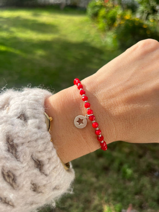 Pulsera hilo rojo de protección de cristales rojos con detalles y estrella de plata, ajustable de 15cm a 20cm